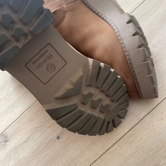 Blondo Waterproof Danika Ankle Boot - Picture 7 of 7